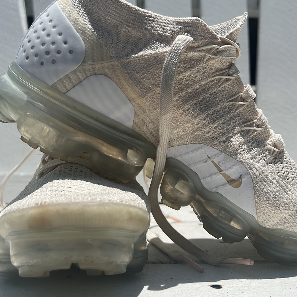 Nike Women's Athletic Shoes - Cream and White